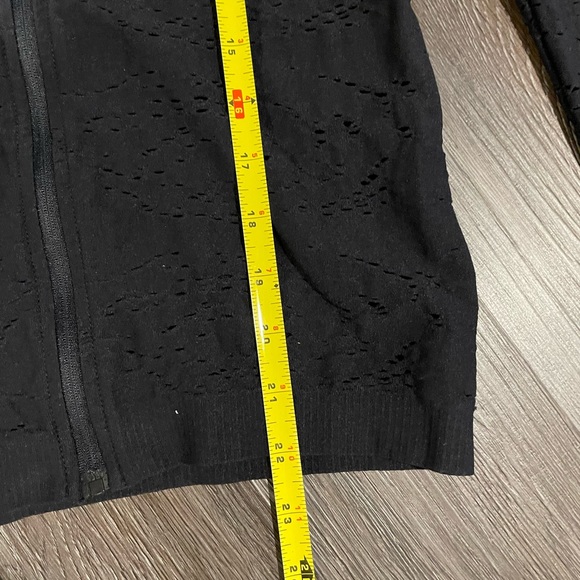 Fabletics Luciana Seamless Pointelle Jacket - Picture 7 of 7